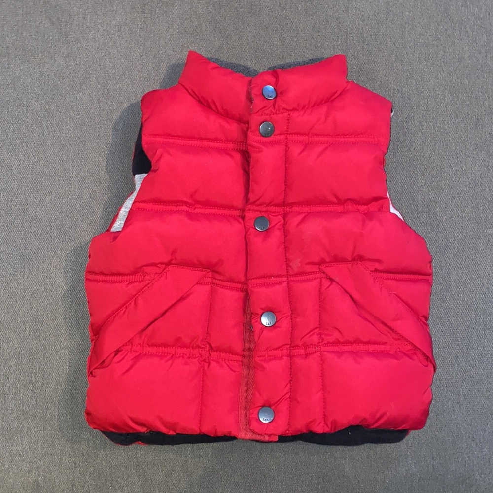 Gap lined vest in red size 18-24m